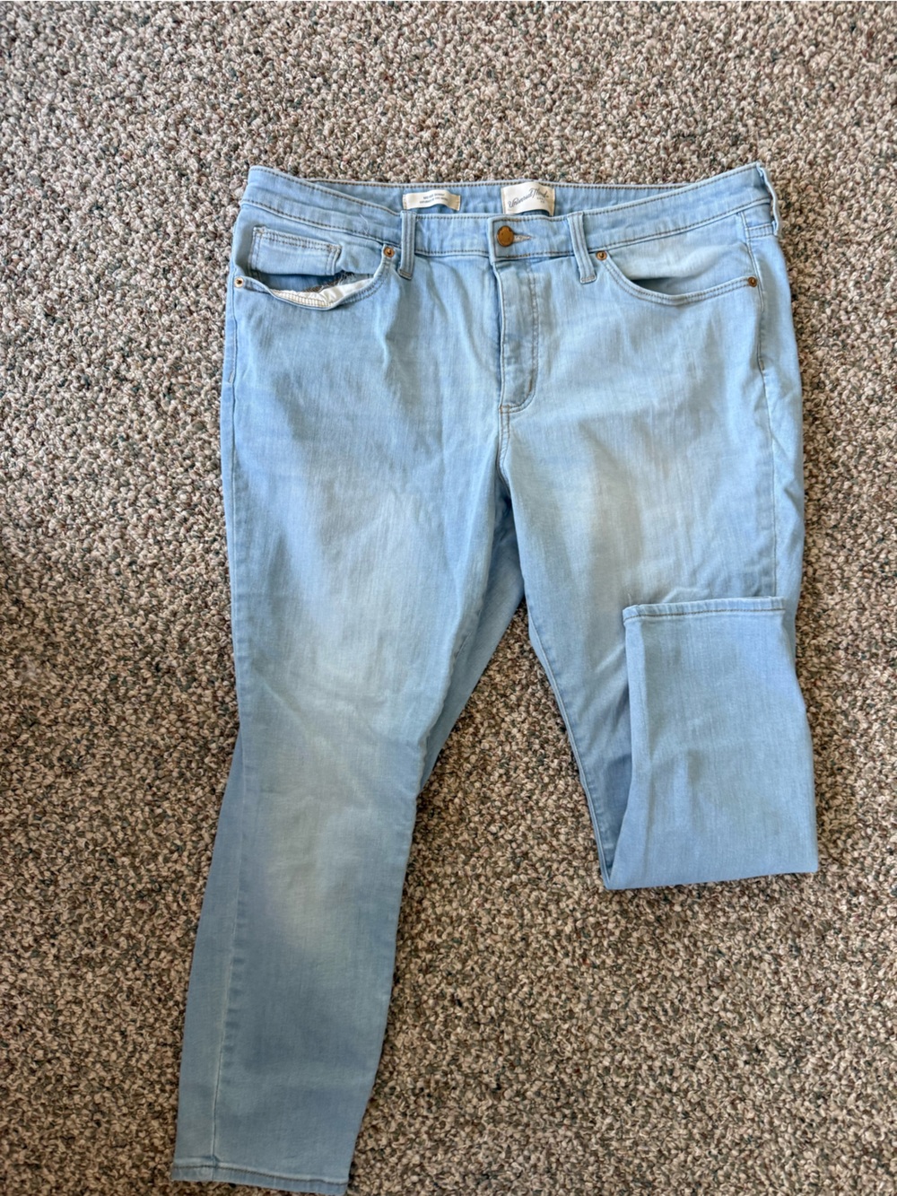 Universal Thread Light Blue Skinny Jeans